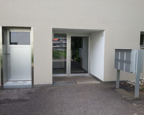 Fenster-Tueren-Tore-Fassade 20130603_144428