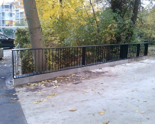Gelaender-Handlauf-Sichtschutz_2011-11-07-08.10.23