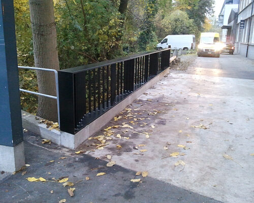 Gelaender-Handlauf-Sichtschutz_2011-11-07-08.10.55